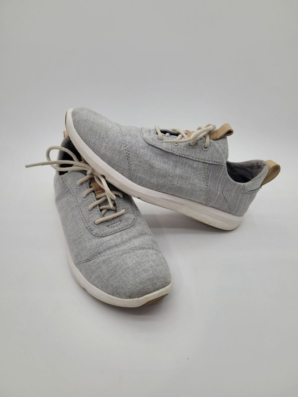 TOMS Women's Cabrillo Sneakers Drizzle Gray Chambray Lace Up Size 6.5